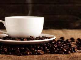 Estados Unidos anuncia cambios arancelarios para café y bananas ante escalada inflacionaria y presión electoral