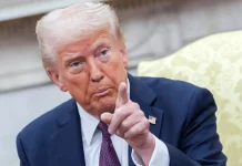 Trump anuncia un «dividendo arancelario» de 2.000 dólares por ciudadano entre cuestionamientos judiciales y bloqueo presupuestario