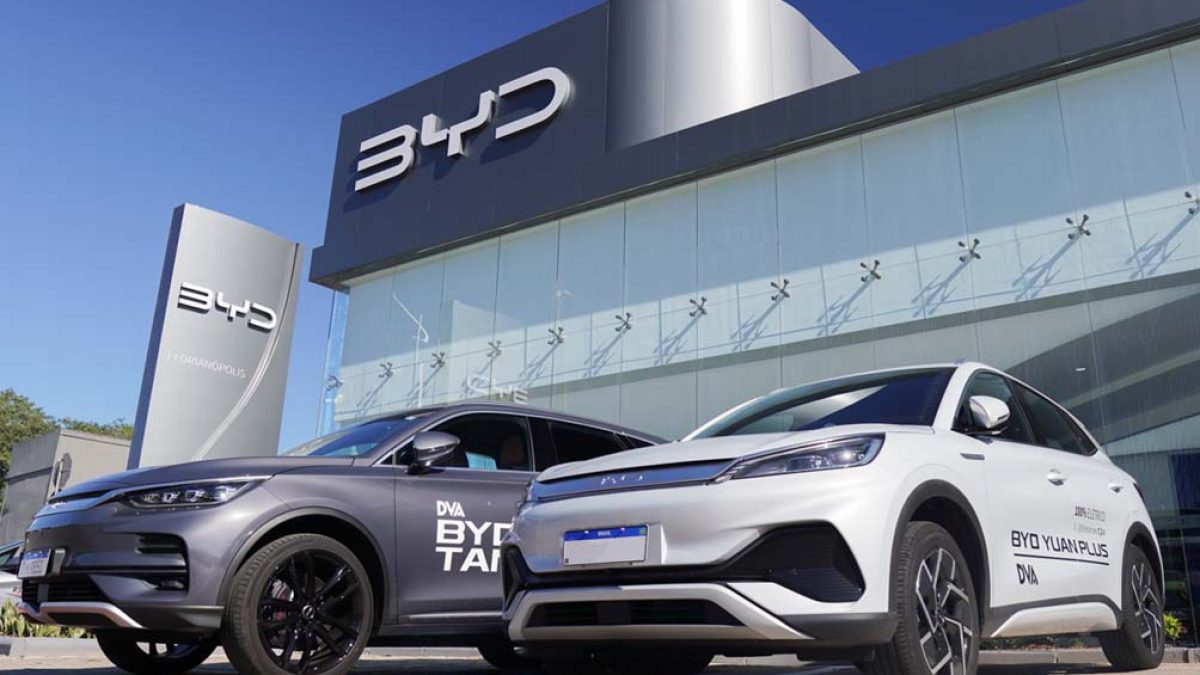 BYD proyecta 1,3 millones de ventas internacionales mientras China supera a Japón como principal exportador avanzando sobre mercados clave de América Latina