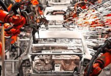 La industria automotriz europea enfrenta su mayor crisis en décadas: aranceles estadounidenses del 27,5%, competencia china y transición eléctrica aceleran la transformación del sector