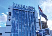 Más de 10.000 pequeños contribuyentes adoptan facturación electrónica gratuita mientras la recaudación tributaria crece 10% en octubre