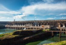 Ingresos de binacionales caen 40,6% en el primer bimestre de 2026 y obligan al MEF a reasignar recursos, mientras Yacyretá avanza en la ampliación de Aña Cuá