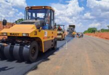 Crisis de pagos del Estado paraliza 17 obras, elimina 50.000 empleos y amenaza el suministro de medicamentos en hospitales públicos