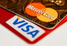 Visa y Mastercard suspenden operaciones en Cuba ante el éxodo empresarial y financiero desatado por las sanciones de Trump